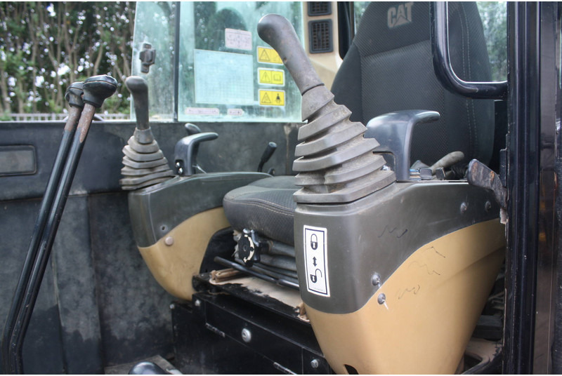 Caterpillar 306 - Гусеничний екскаватор: фото 3 Caterpillar 306 - Гусеничний екскаватор: фото 3