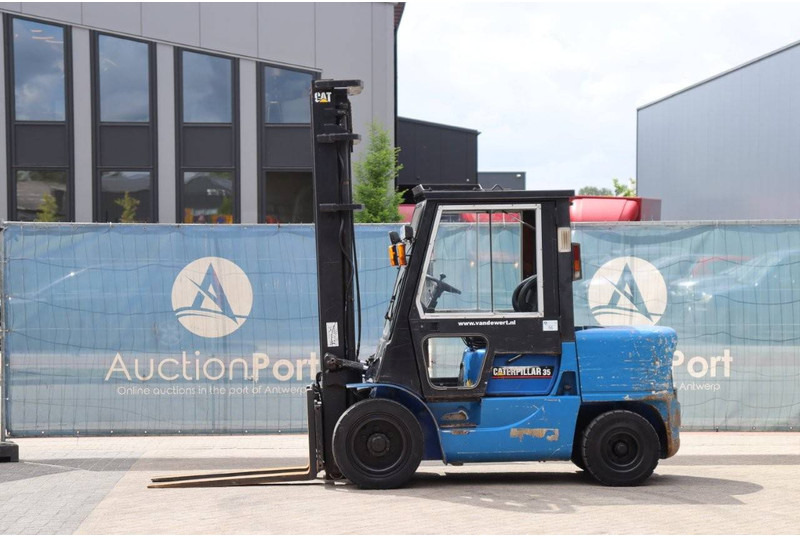 Caterpillar DP35K - Дизельний навантажувач: фото 1 Caterpillar DP35K - Дизельний навантажувач: фото 1