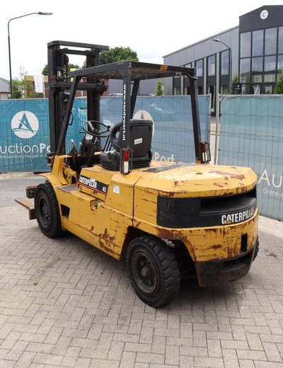 Caterpillar DP45 - Дизельний навантажувач: фото 4 Caterpillar DP45 - Дизельний навантажувач: фото 4