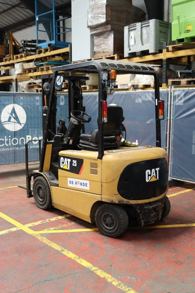 Caterpillar EP25K-PAC - Електронавантажувач: фото 4 Caterpillar EP25K-PAC - Електронавантажувач: фото 4