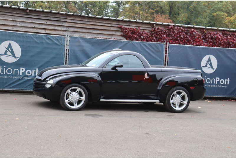 Chevrolet SSR - Легковий автомобіль: фото 1 Chevrolet SSR - Легковий автомобіль: фото 1