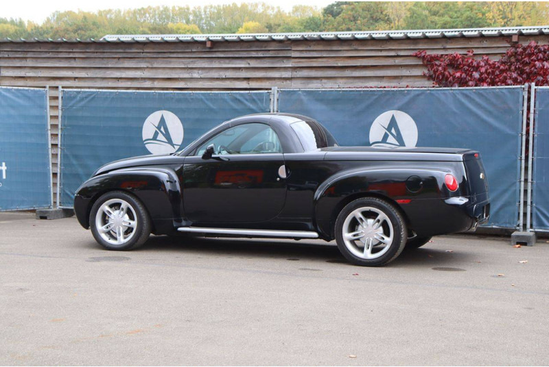 Chevrolet SSR - Легковий автомобіль: фото 3 Chevrolet SSR - Легковий автомобіль: фото 3