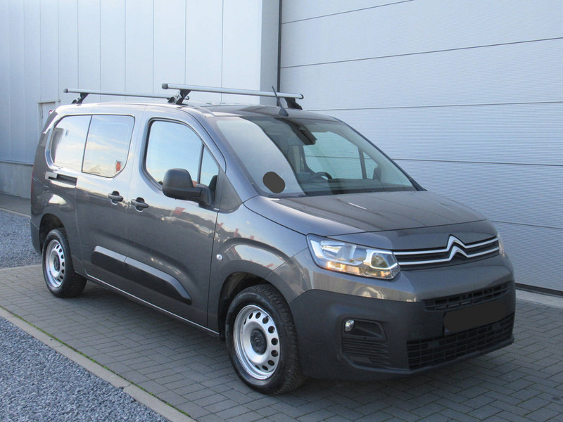 Citroën Berlingo BlueHDi Automatic - Суцільнометалевий фургон: фото 3 Citroën Berlingo BlueHDi Automatic - Суцільнометалевий фургон: фото 3
