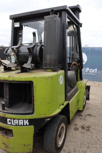 Clark GPX 40 LPG - Газовий навантажувач: фото 5 Clark GPX 40 LPG - Газовий навантажувач: фото 5