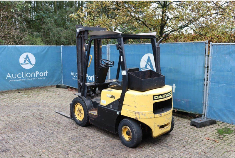 Daewoo D25-3 - Дизельний навантажувач: фото 3 Daewoo D25-3 - Дизельний навантажувач: фото 3