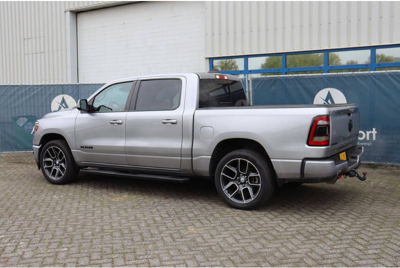 Dodge Ram 1500 1500 Sport 4x4 - Легковий автомобіль: фото 3 Dodge Ram 1500 1500 Sport 4x4 - Легковий автомобіль: фото 3