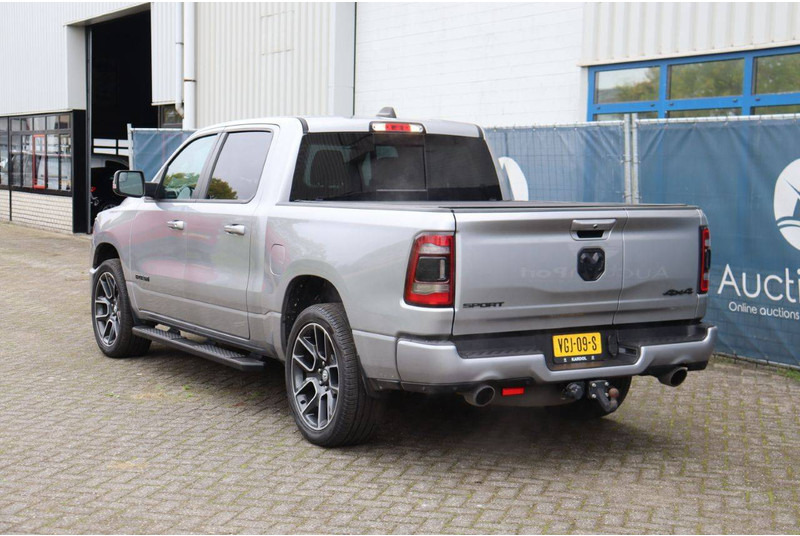 Dodge Ram 1500 1500 Sport 4x4 - Легковий автомобіль: фото 4 Dodge Ram 1500 1500 Sport 4x4 - Легковий автомобіль: фото 4