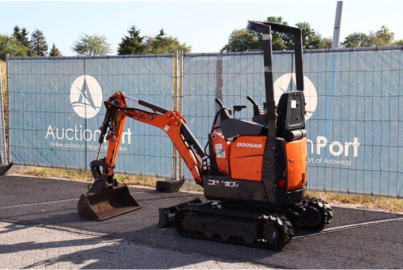 Doosan DX10Z - Міні-екскаватор: фото 3 Doosan DX10Z - Міні-екскаватор: фото 3
