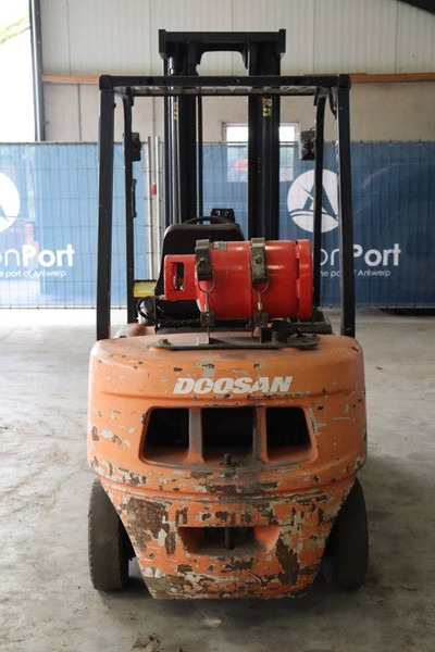 Doosan G25G-5 - Газовий навантажувач: фото 5 Doosan G25G-5 - Газовий навантажувач: фото 5