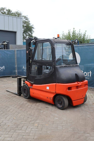 Fenwick-Linde E30/02 - Електронавантажувач: фото 4 Fenwick-Linde E30/02 - Електронавантажувач: фото 4