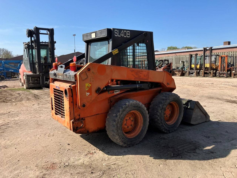 Fiat Kobelco SL40B - Колісний навантажувач: фото 5 Fiat Kobelco SL40B - Колісний навантажувач: фото 5