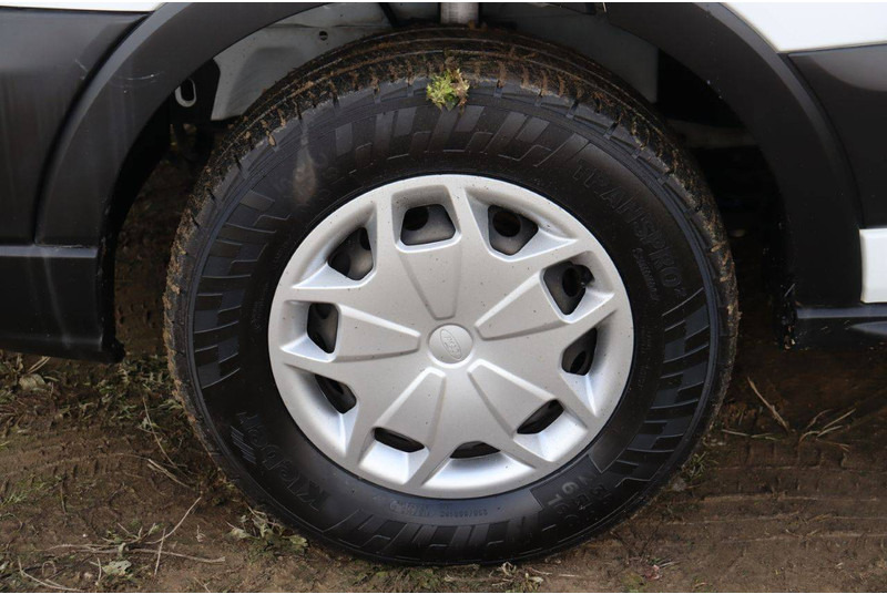 Суцільнометалевий фургон Ford Transit: фото 13