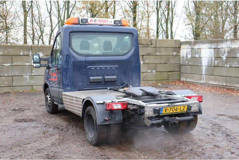 Ford Transit TRANSIT - Суцільнометалевий фургон: фото 4 Ford Transit TRANSIT - Суцільнометалевий фургон: фото 4