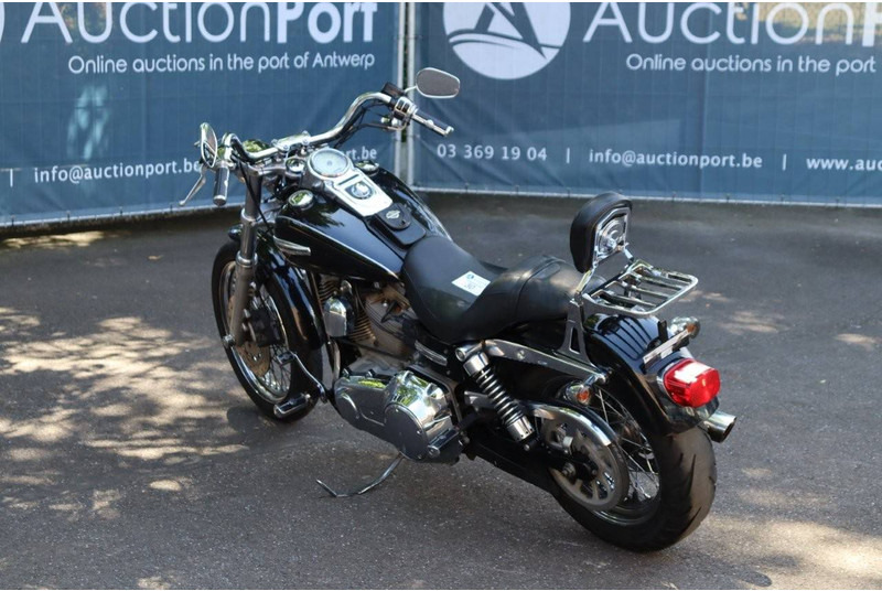 Harley-Davidson Dyna Super Glide - Мотоцикл: фото 4 Harley-Davidson Dyna Super Glide - Мотоцикл: фото 4