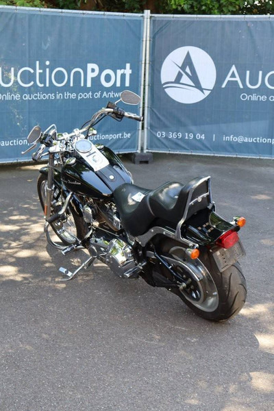 Harley-Davidson Softail Custom - Мотоцикл: фото 4 Harley-Davidson Softail Custom - Мотоцикл: фото 4