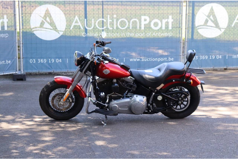 Harley-Davidson Softail Slim - Мотоцикл: фото 1 Harley-Davidson Softail Slim - Мотоцикл: фото 1