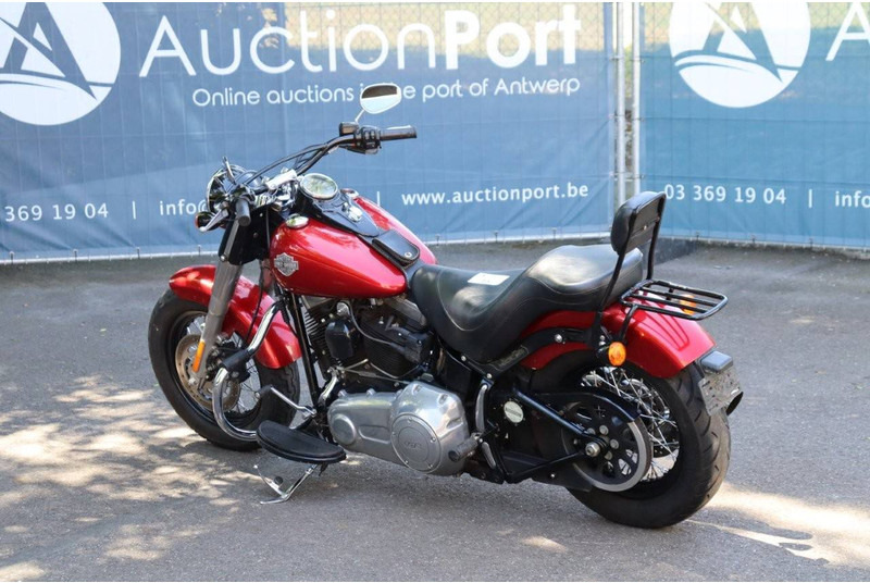 Harley-Davidson Softail Slim - Мотоцикл: фото 3 Harley-Davidson Softail Slim - Мотоцикл: фото 3