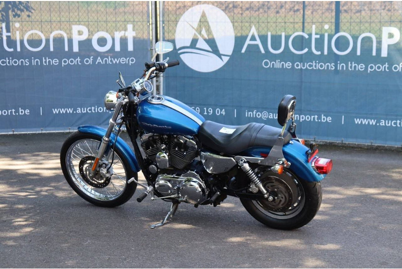 Harley-Davidson Sporster XL1200 Custom - Мотоцикл: фото 3 Harley-Davidson Sporster XL1200 Custom - Мотоцикл: фото 3