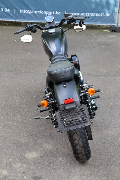 Harley-Davidson Sportster XL 883 Iron - Мотоцикл: фото 5 Harley-Davidson Sportster XL 883 Iron - Мотоцикл: фото 5