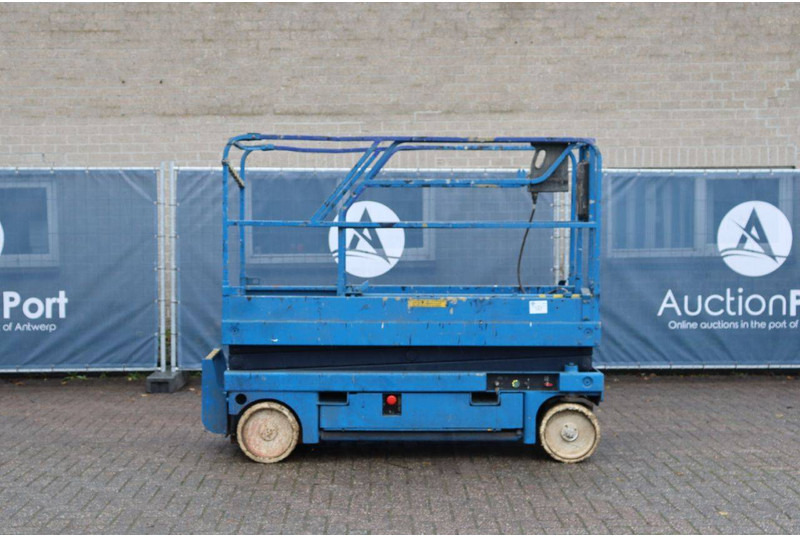 Haulotte Compact 8 - Ножичний підйомник: фото 2 Haulotte Compact 8 - Ножичний підйомник: фото 2