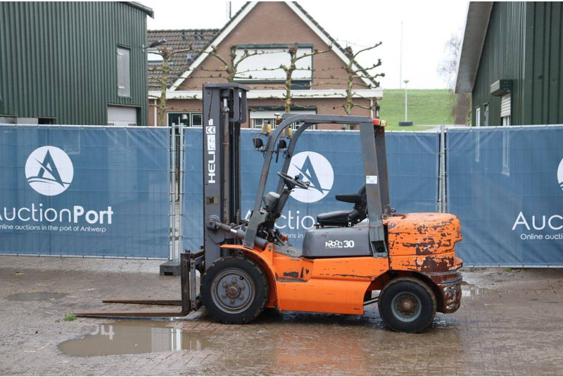 Heli HFD30 - Дизельний навантажувач: фото 3 Heli HFD30 - Дизельний навантажувач: фото 3