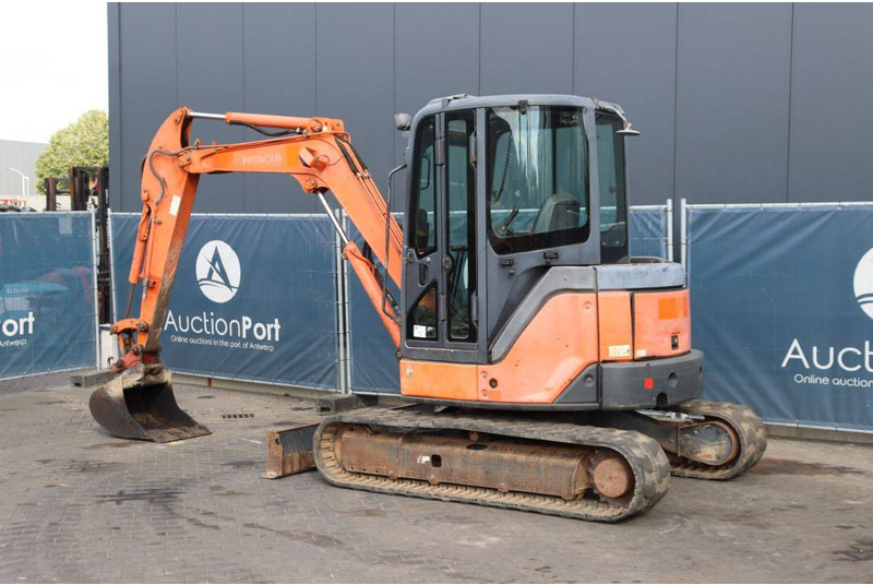 Hitachi ZX40U-2 CLR - Гусеничний екскаватор: фото 3 Hitachi ZX40U-2 CLR - Гусеничний екскаватор: фото 3