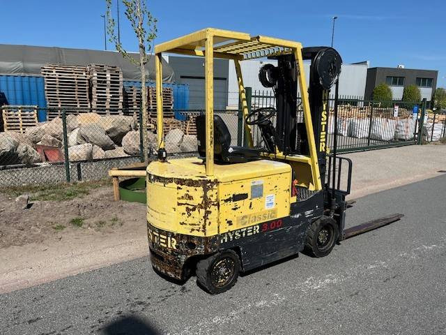 Hyster E3.00EXL - Електронавантажувач: фото 3 Hyster E3.00EXL - Електронавантажувач: фото 3