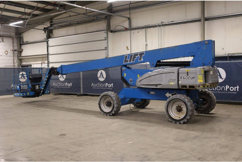 JLG E600JP - Телескопічний підйомник: фото 4 JLG E600JP - Телескопічний підйомник: фото 4