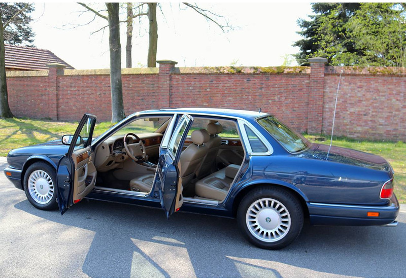 Jaguar XJ Sovereign 4.0 - Седан: фото 3 Jaguar XJ Sovereign 4.0 - Седан: фото 3