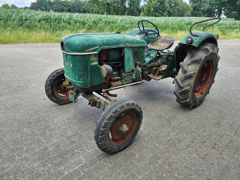 John Deere D30 - Трактор: фото 1 John Deere D30 - Трактор: фото 1