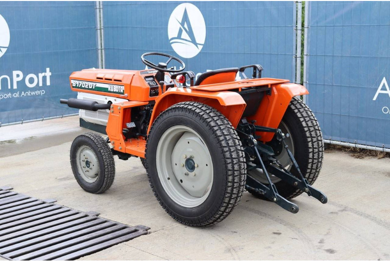 Kubota B1702DT - Трактор: фото 4 Kubota B1702DT - Трактор: фото 4