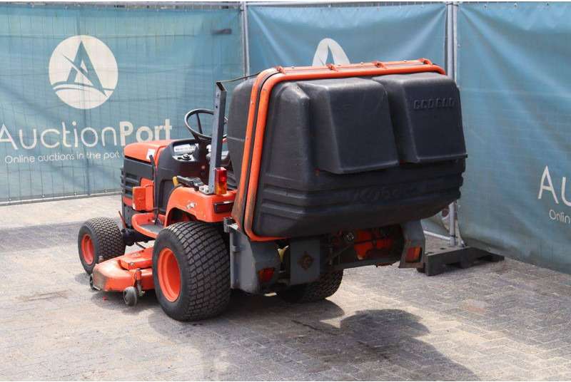 Kubota BX2200D - Газонокосарка: фото 4 Kubota BX2200D - Газонокосарка: фото 4