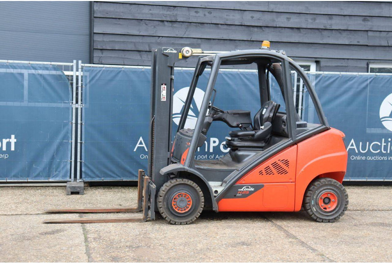 Linde H25D-02 - Дизельний навантажувач: фото 1 Linde H25D-02 - Дизельний навантажувач: фото 1
