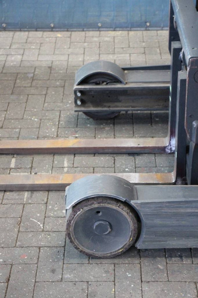 Рiч-трак Linde R14-01: фото 12 Рiч-трак Linde R14-01: фото 12