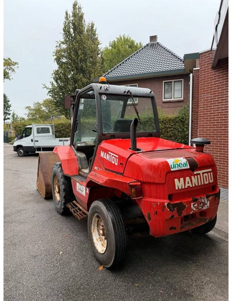 Manitou MC30D - Дизельний навантажувач: фото 3 Manitou MC30D - Дизельний навантажувач: фото 3