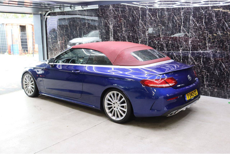 Mercedes-Benz AMG C 43 - Легковий автомобіль: фото 4 Mercedes-Benz AMG C 43 - Легковий автомобіль: фото 4