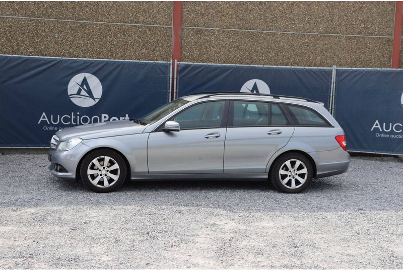 Mercedes-Benz C-Klasse 180 CDI - Седан: фото 1 Mercedes-Benz C-Klasse 180 CDI - Седан: фото 1
