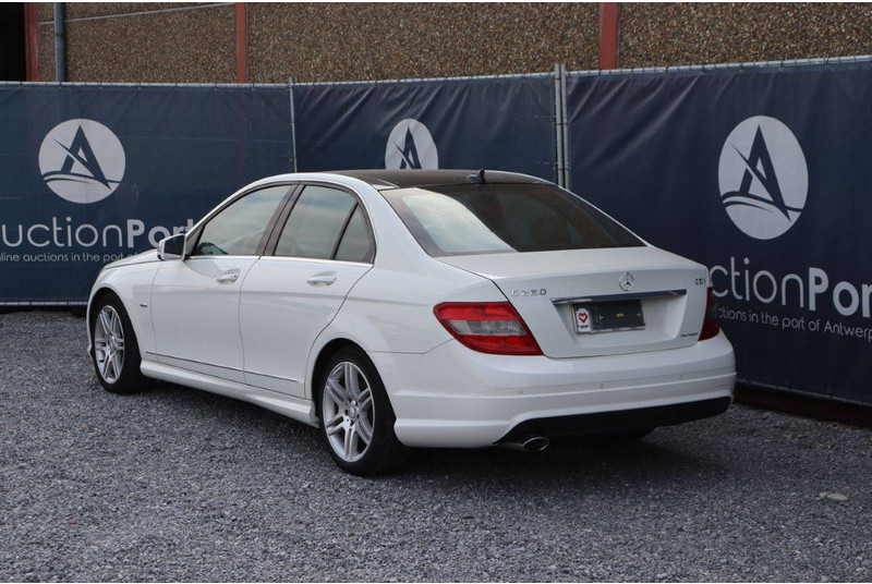 Mercedes-Benz C-Klasse 220 AMG CDI - Седан: фото 4 Mercedes-Benz C-Klasse 220 AMG CDI - Седан: фото 4