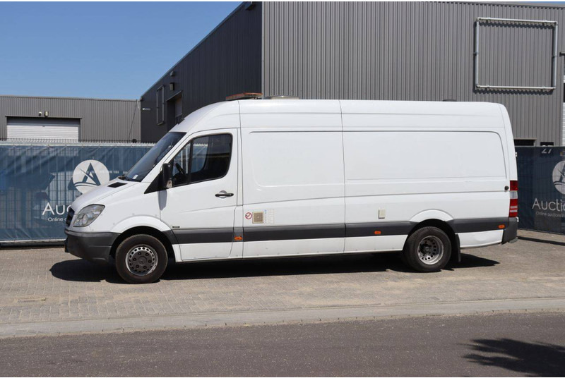 Mercedes-Benz Sprinter - Суцільнометалевий фургон: фото 1 Mercedes-Benz Sprinter - Суцільнометалевий фургон: фото 1