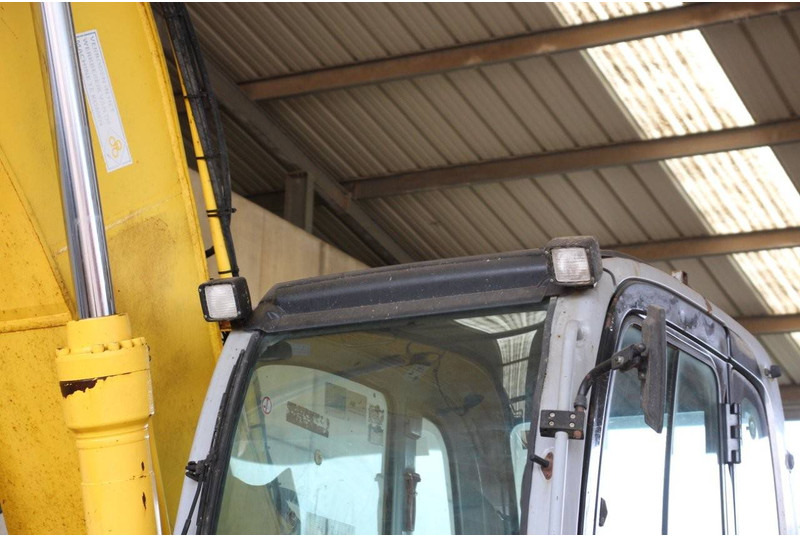 Гусеничний екскаватор New Holland E265: фото 14