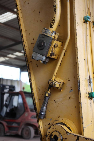 Гусеничний екскаватор New Holland E265: фото 19