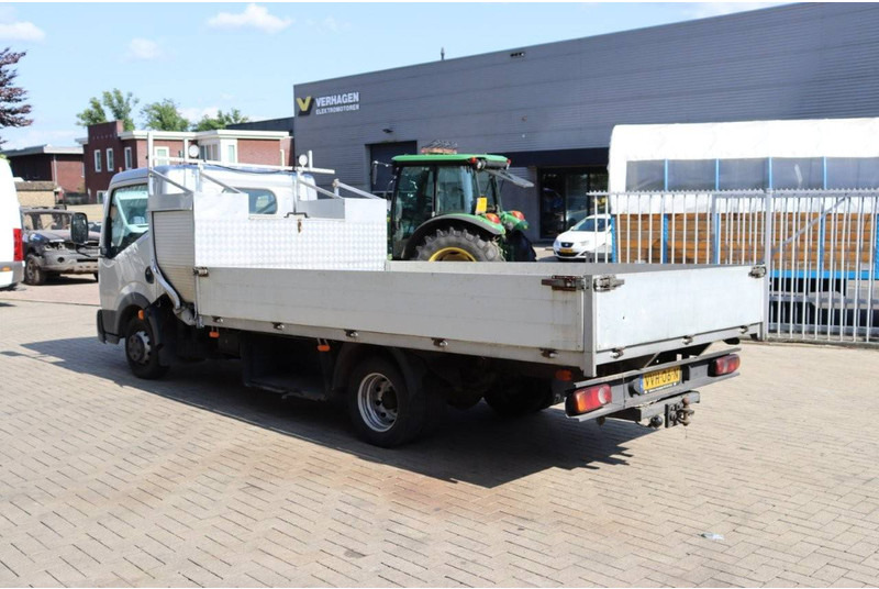 Nissan Cabstar - Бортова вантажівка/ Платформа: фото 3 Nissan Cabstar - Бортова вантажівка/ Платформа: фото 3