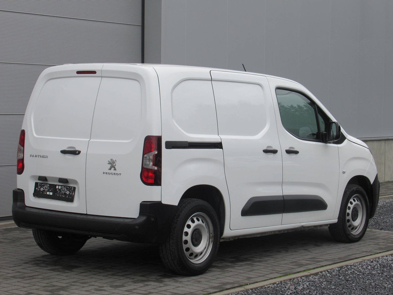 Peugeot Partner 1.5 BlueHDi Automatic - Суцільнометалевий фургон: фото 4 Peugeot Partner 1.5 BlueHDi Automatic - Суцільнометалевий фургон: фото 4
