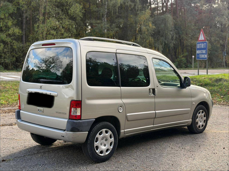 Peugeot Partner 1.6 HDI - Седан: фото 2 Peugeot Partner 1.6 HDI - Седан: фото 2