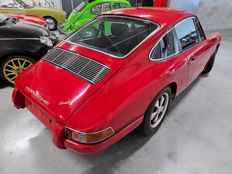 Porsche 911 2.0 - Седан: фото 4 Porsche 911 2.0 - Седан: фото 4
