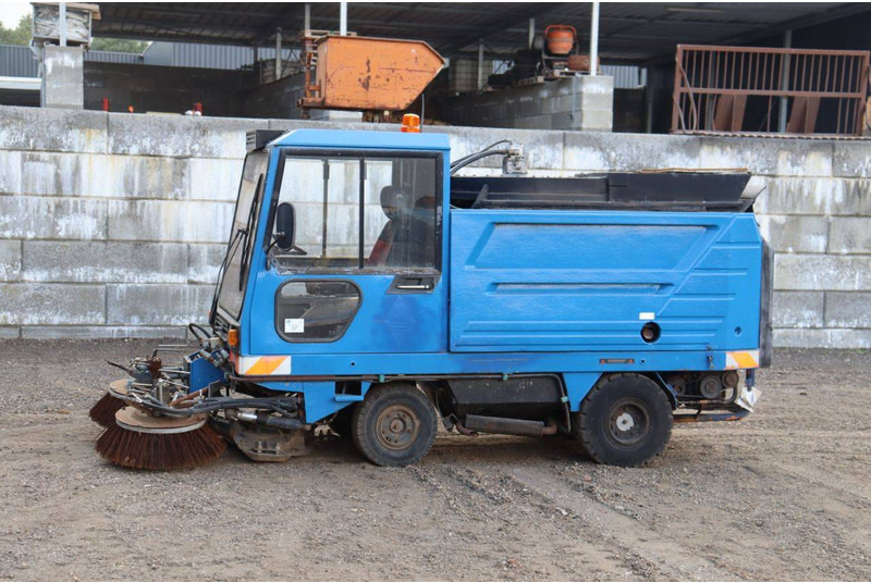 Schmidt SK152S - Підмітально-прибиральна машина: фото 1 Schmidt SK152S - Підмітально-прибиральна машина: фото 1
