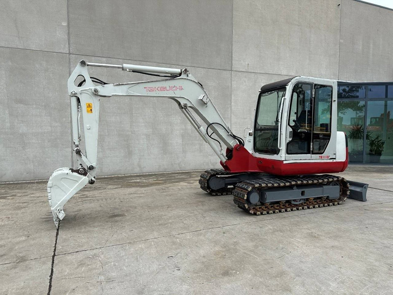 Takeuchi TB160C - Гусеничний екскаватор: фото 1 Takeuchi TB160C - Гусеничний екскаватор: фото 1