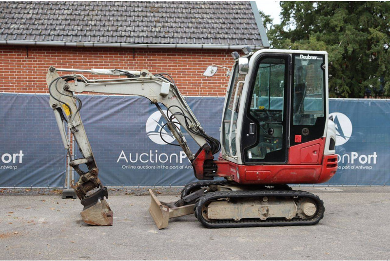 Takeuchi TB230 - Гусеничний екскаватор: фото 1 Takeuchi TB230 - Гусеничний екскаватор: фото 1