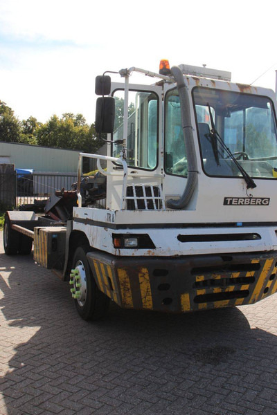 Термінальний трактор Terberg YT222: фото 6