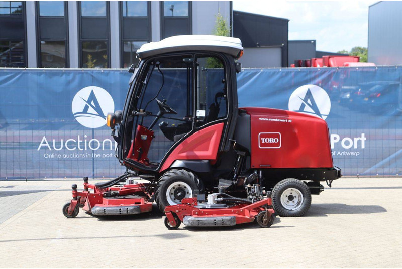 Toro Groundsmaster 4010-D - Газонокосарка: фото 4 Toro Groundsmaster 4010-D - Газонокосарка: фото 4
